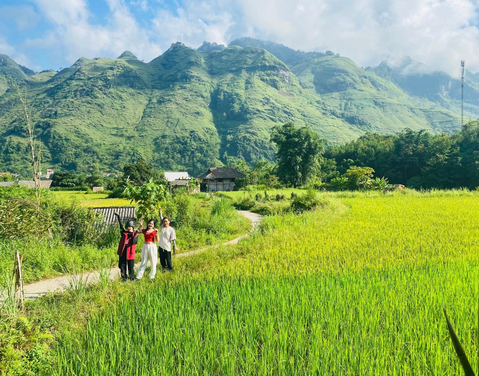Du Gia Field View Homestay Lang Cac Экстерьер фото