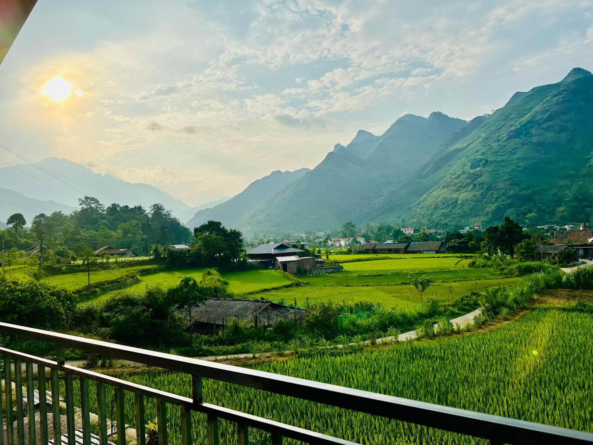 Du Gia Field View Homestay Lang Cac Экстерьер фото